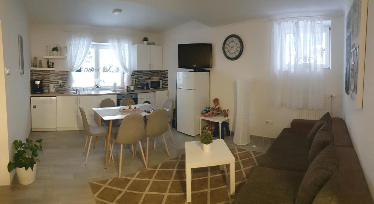 Mistel Apartman Bodensdorf Bagian luar foto